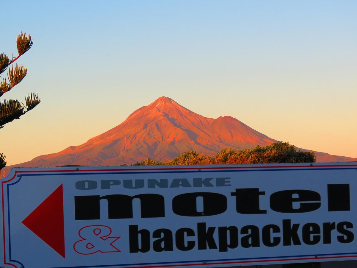 Opunake Motel And Backpackers Lodge Eksteriør bilde